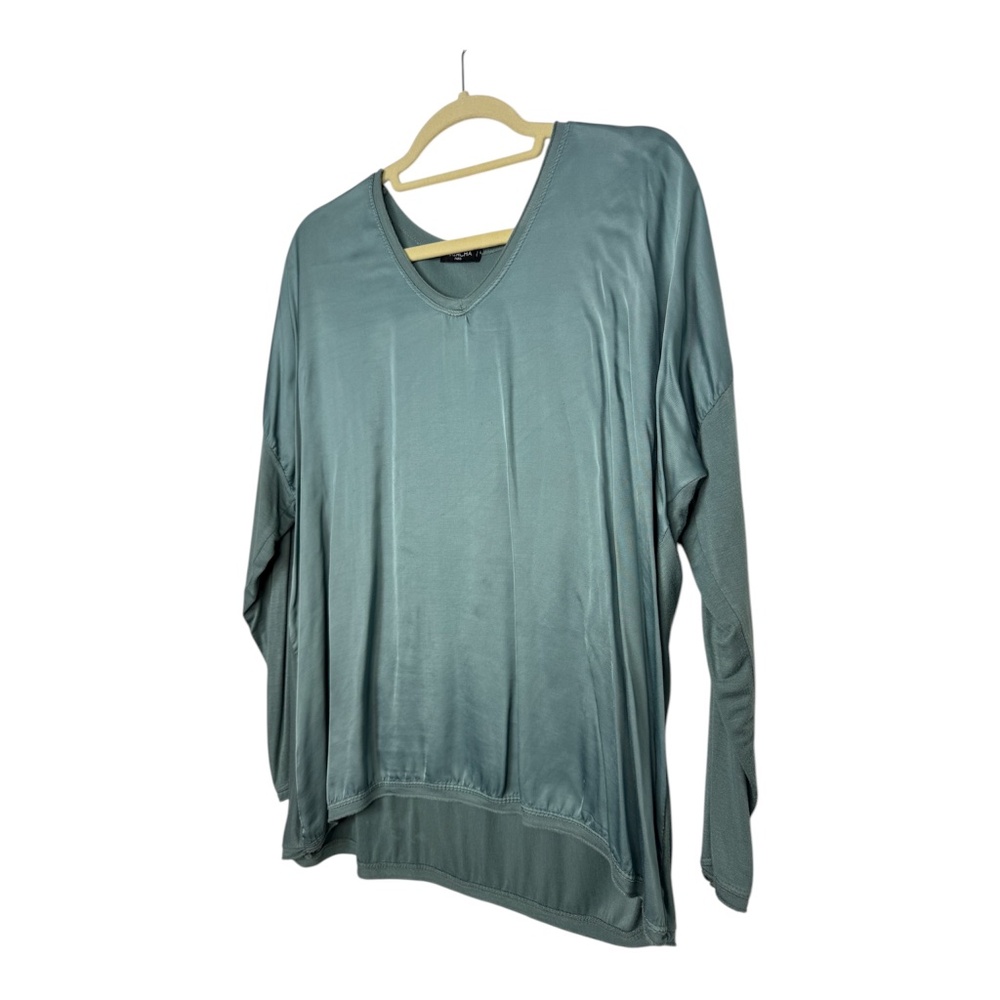 Natacha Paris Aqua Blue Top, Size Large, 70% Viscosa‎ 30% silk